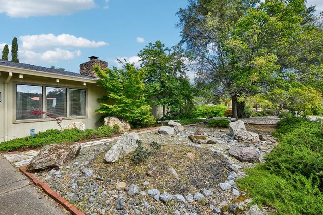 6180 Rustic Hills Dr, Rocklin, CA 95677