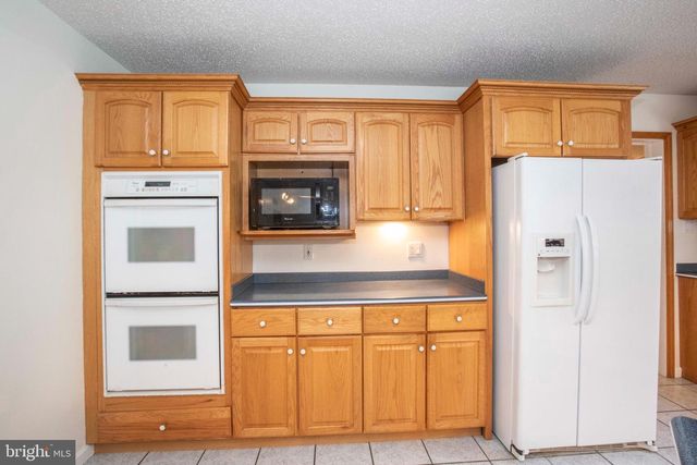 3066 PRICETOWN RD, Temple, PA 19560