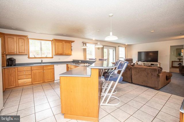 3066 PRICETOWN RD, Temple, PA 19560