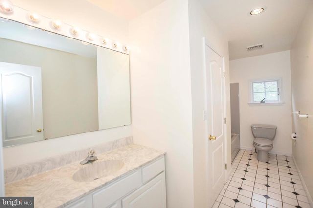 3066 PRICETOWN RD, Temple, PA 19560