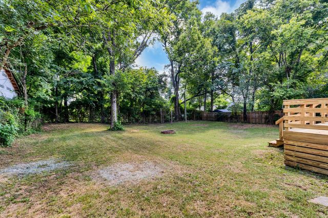 3120 Southlake Dr, Nashville, TN 37211