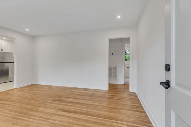 3120 Southlake Dr, Nashville, TN 37211