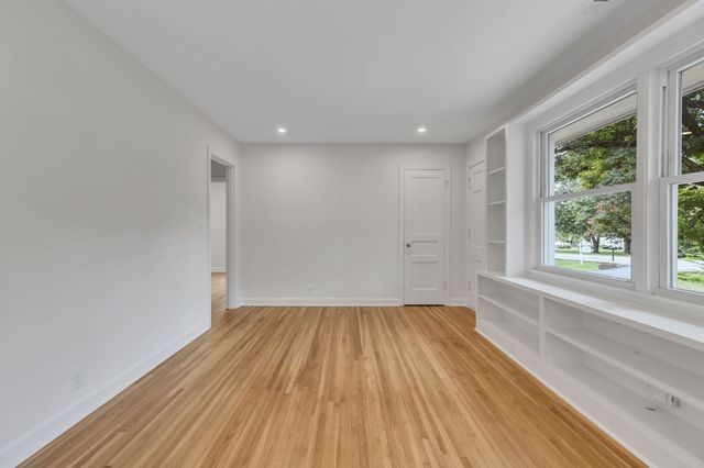 3120 Southlake Dr, Nashville, TN 37211