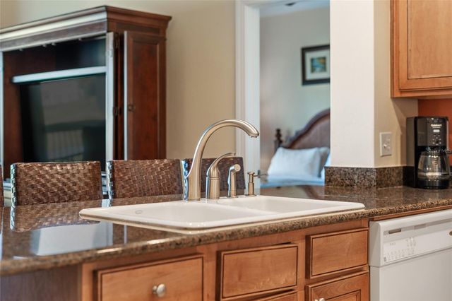 1597 HERITAGE CROSSING COURT 302, Reunion, FL 34747