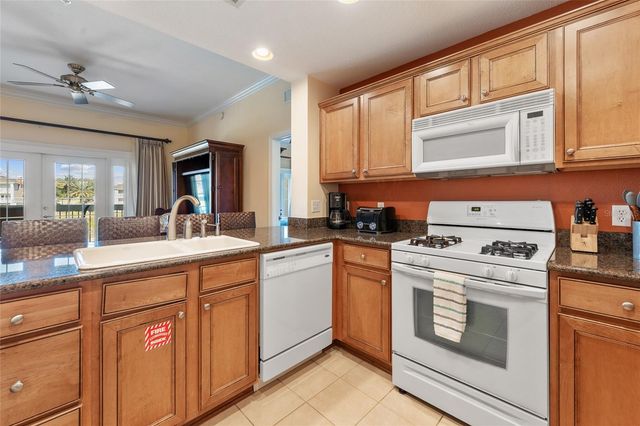 1597 HERITAGE CROSSING COURT 302, Reunion, FL 34747