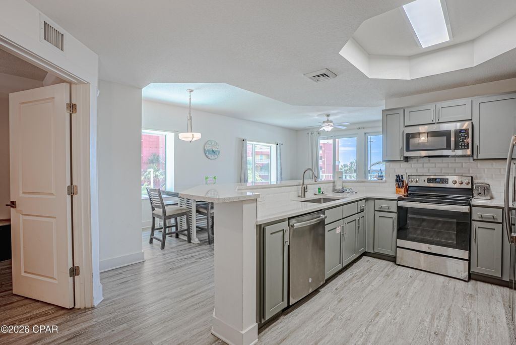 Image 7 of property listing at 15928 Front Beach Road 3-201, Panama City Beach, FL 32413
