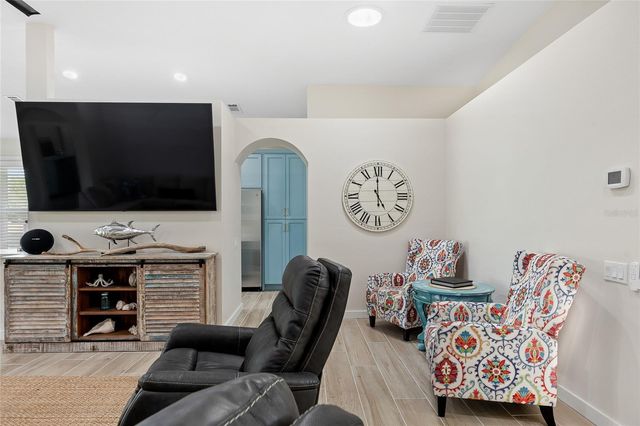 10 GLENEAGLES PLACE, Palm Coast, FL 32137