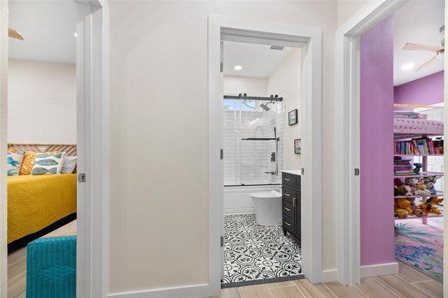 10 GLENEAGLES PLACE, Palm Coast, FL 32137