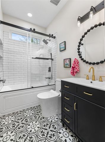 10 GLENEAGLES PLACE, Palm Coast, FL 32137