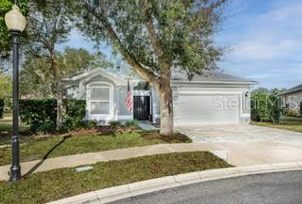 10 GLENEAGLES PLACE, Palm Coast, FL 32137