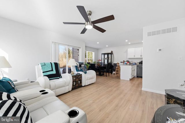 1011 WEST AVE, New Castle, DE 19720