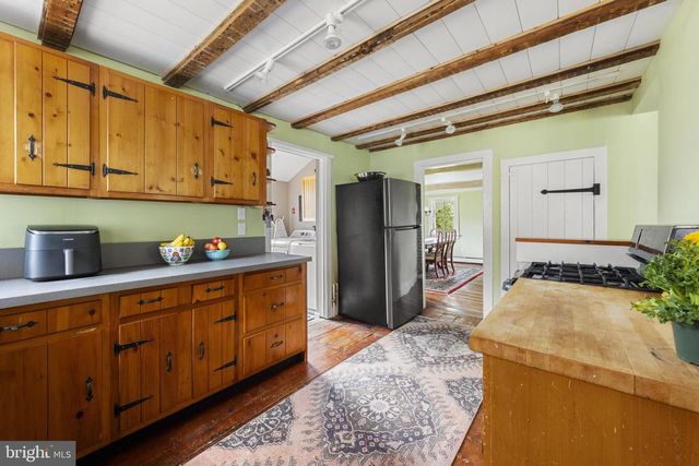 52 LITTLEWORTH ROAD, Manahawkin, NJ 08050