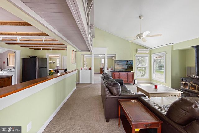 52 LITTLEWORTH ROAD, Manahawkin, NJ 08050