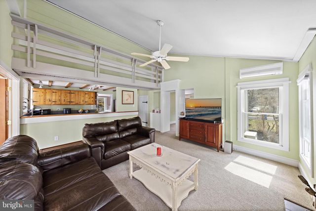 52 LITTLEWORTH ROAD, Manahawkin, NJ 08050