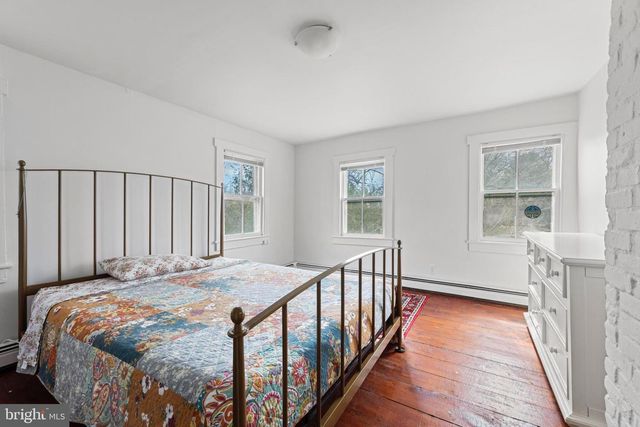 52 LITTLEWORTH ROAD, Manahawkin, NJ 08050