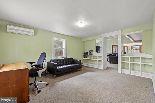 52 LITTLEWORTH ROAD, Manahawkin, NJ 08050