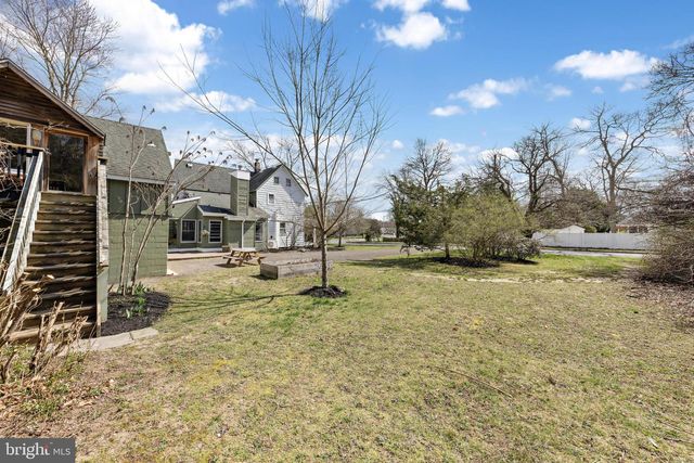 52 LITTLEWORTH ROAD, Manahawkin, NJ 08050
