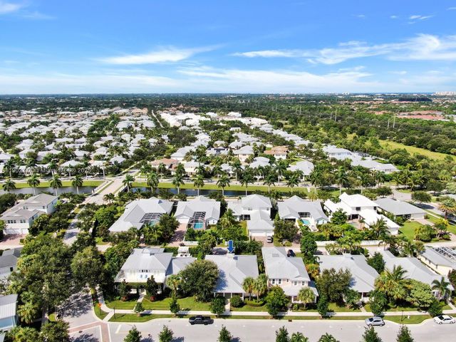 1053 Big Pine Way, Jupiter, FL 33458