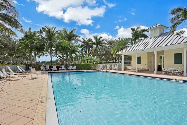 1053 Big Pine Way, Jupiter, FL 33458