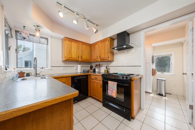 730 Centre Place, Traverse City, MI 49684