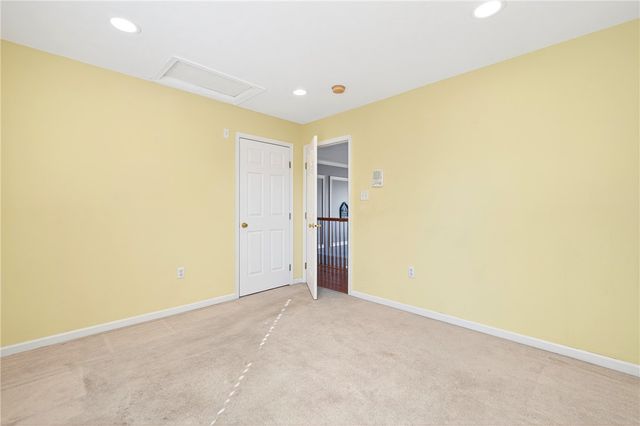 809 WIBLE RUN ROAD, Shaler, PA 15209