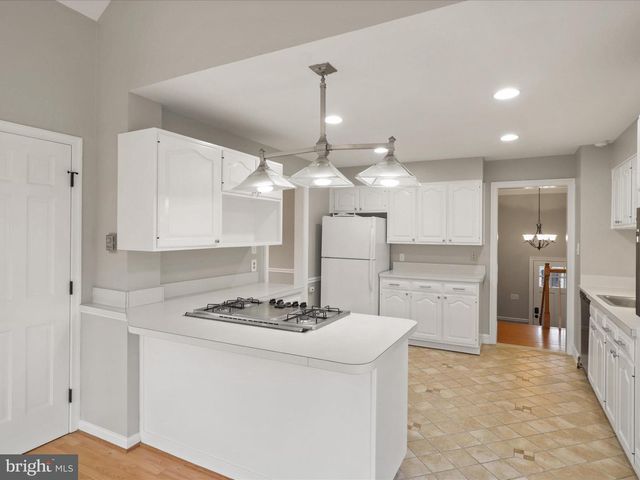 1919 KENBAR COURT, Mclean, VA 22101