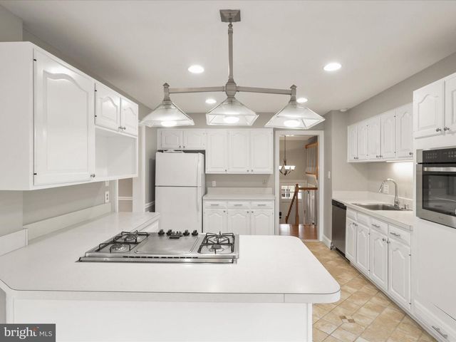 1919 KENBAR COURT, Mclean, VA 22101