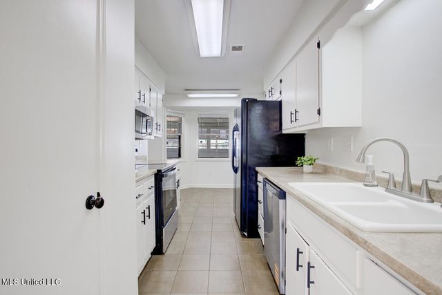 910 Hackberry Drive, Southaven, MS 38671