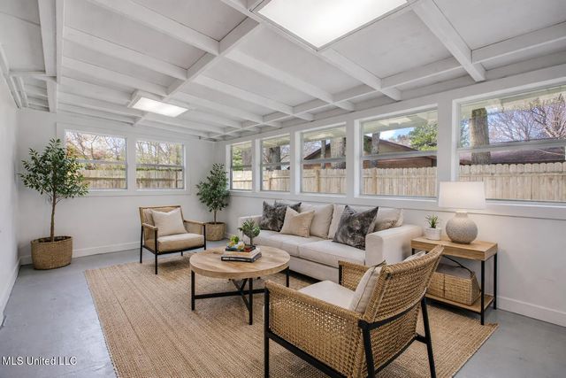 910 Hackberry Drive, Southaven, MS 38671