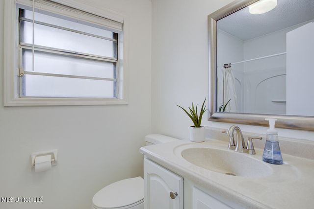 910 Hackberry Drive, Southaven, MS 38671