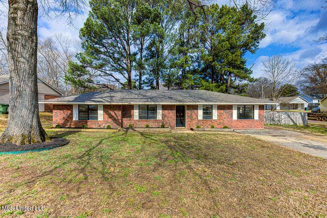 910 Hackberry Drive, Southaven, MS 38671