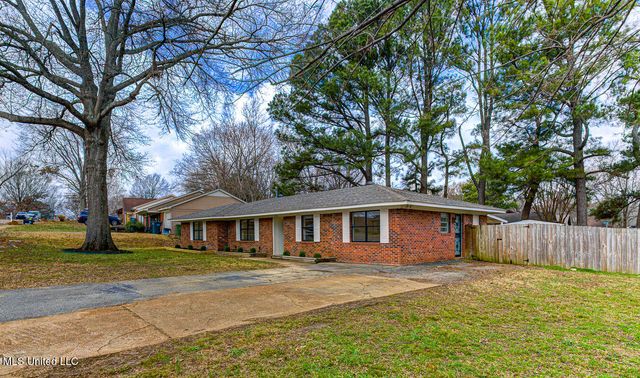 910 Hackberry Drive, Southaven, MS 38671