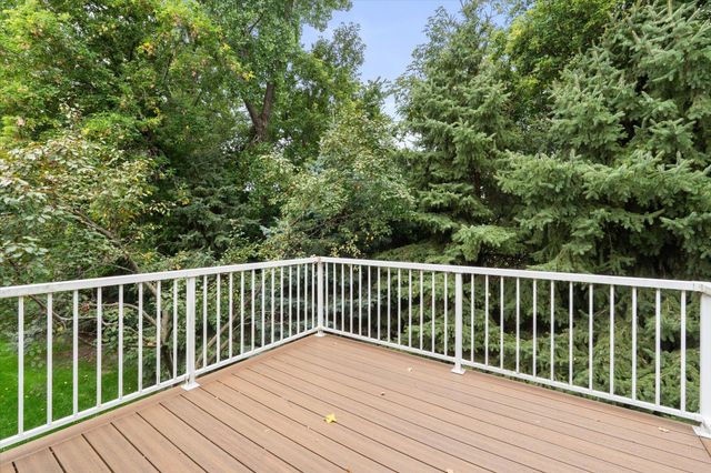 1680 Oakbrooke Court, Eagan, MN 55122
