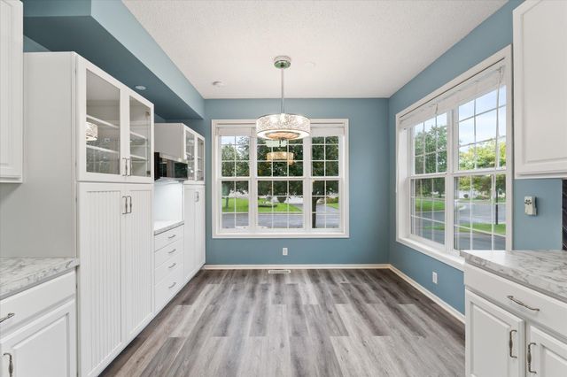 1680 Oakbrooke Court, Eagan, MN 55122