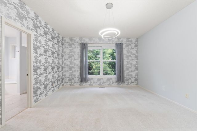 1680 Oakbrooke Court, Eagan, MN 55122