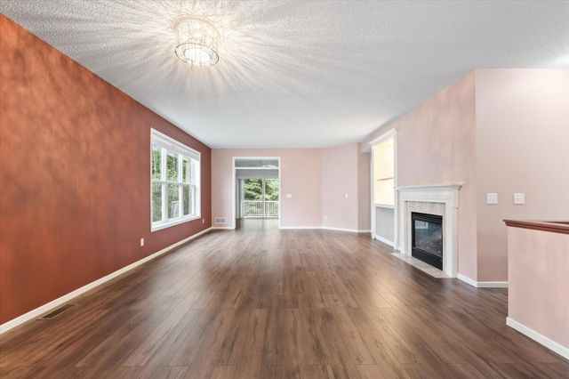 1680 Oakbrooke Court, Eagan, MN 55122