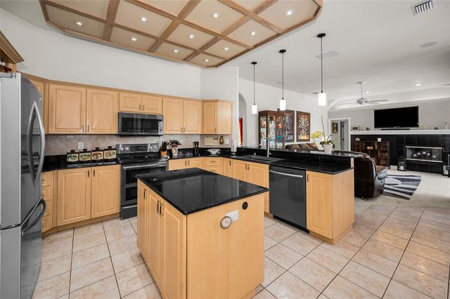 1802 OAK RIDGE ROAD, Safety Harbor, FL 34695