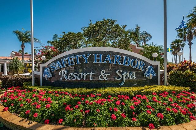 1802 OAK RIDGE ROAD, Safety Harbor, FL 34695