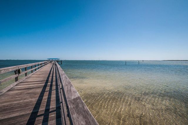 1802 OAK RIDGE ROAD, Safety Harbor, FL 34695