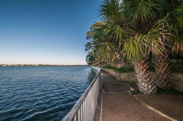 1802 OAK RIDGE ROAD, Safety Harbor, FL 34695