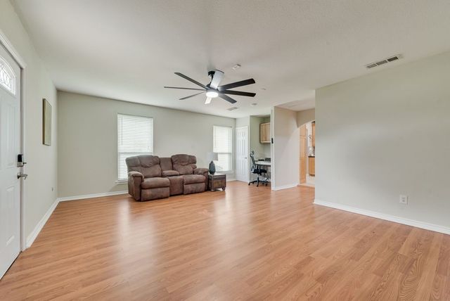 517 Hiwasee Road, Waxahachie, TX 75165