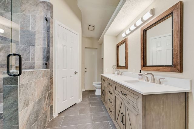 517 Hiwasee Road, Waxahachie, TX 75165