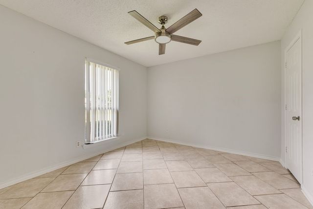 517 Hiwasee Road, Waxahachie, TX 75165