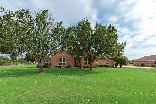 517 Hiwasee Road, Waxahachie, TX 75165