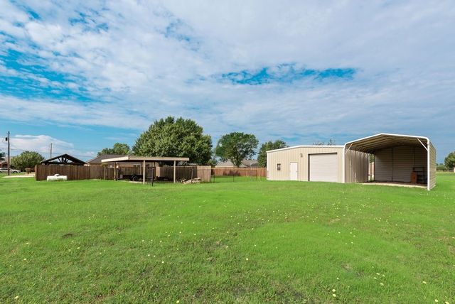 517 Hiwasee Road, Waxahachie, TX 75165
