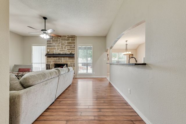 517 Hiwasee Road, Waxahachie, TX 75165