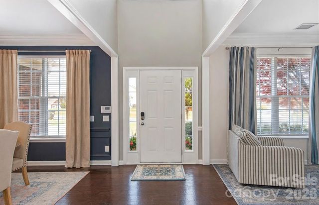 2306 Winthorp Ridge Road, Charlotte, NC 28270