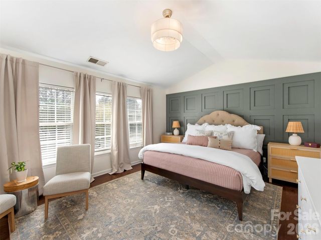 2306 Winthorp Ridge Road, Charlotte, NC 28270