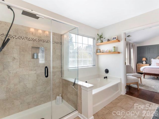 2306 Winthorp Ridge Road, Charlotte, NC 28270