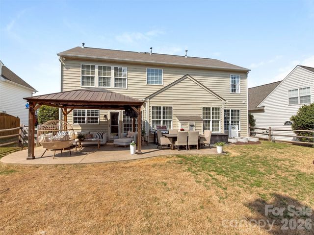 2306 Winthorp Ridge Road, Charlotte, NC 28270